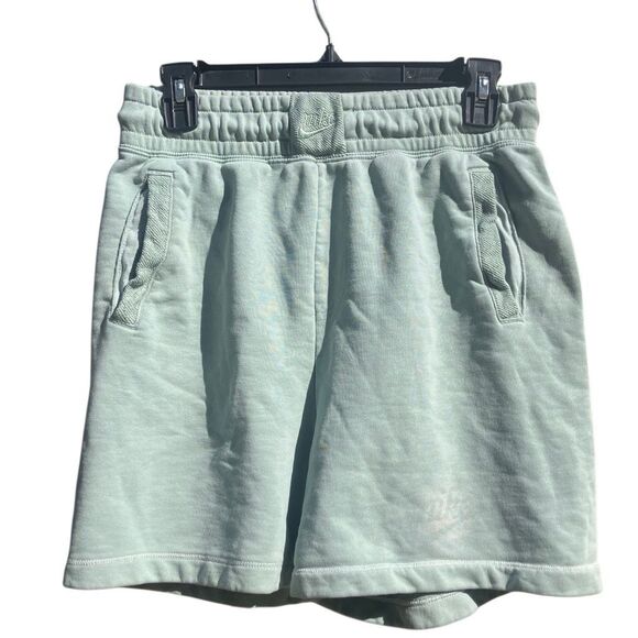 Nike mint green high rise sweatshorts women’s small 5” inseam  #730 - Picture 1 of 6